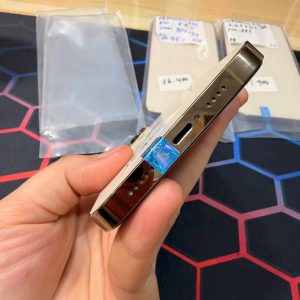 iPhone 14 Pro Max cũ chân sạc thực tế tại Tốt Phone Dĩ An