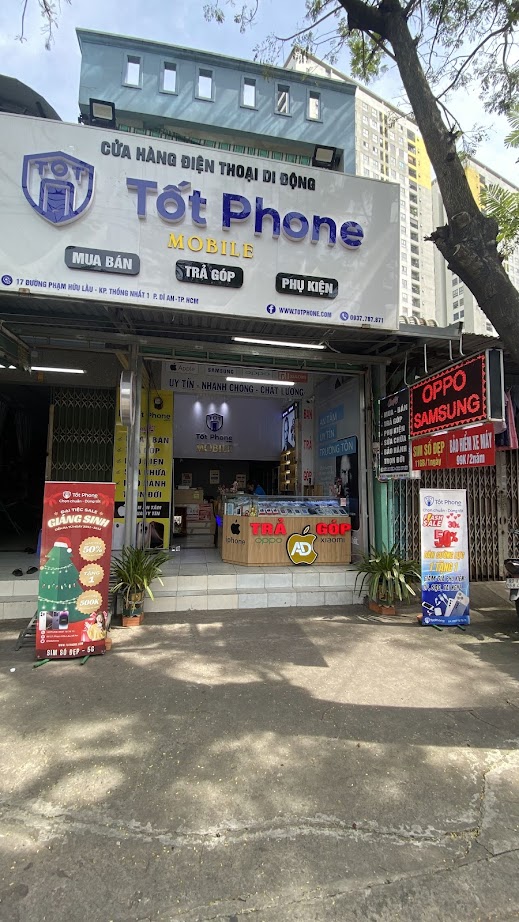 Cửa hàng Tốt Phone phục vụ khách Thuận An